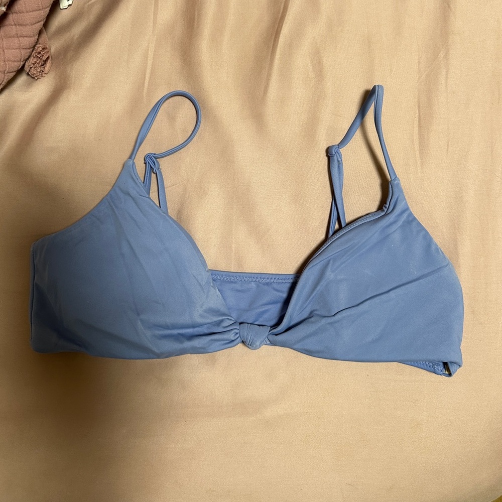 La Hearts Knot Front Bralette in Dusty Blue